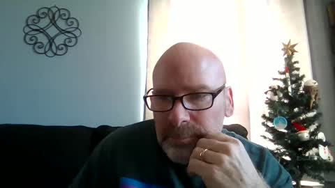 Snapshot of cruising_guy chatting on December 2024 06:33:01 PM fun guy online show from December 2024 06:33:01 PM