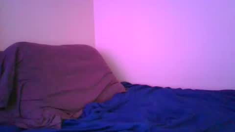 Snapshot of crush380 chatting on December 2024 11:25:01 PM Crush380 online show from December 2024 11:25:01 PM