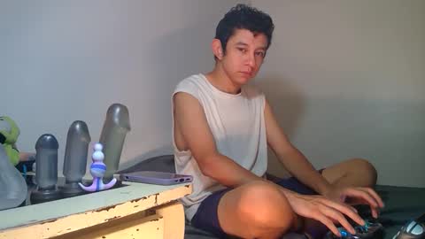 cry_guy online show from October 2025 07:47:02 AM