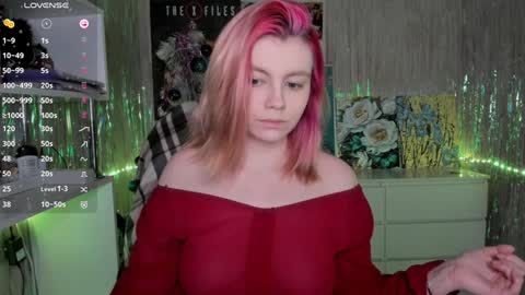 Snapshot of cryptobjgirlv2 chatting on December 2024 04:40:01 PM Lilith online show from December 2024 04:40:01 PM