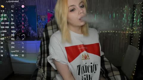 Snapshot of cryptobjgirlv2 chatting on January 2025 04:34:01 PM Lilith online show from January 2025 04:34:01 PM