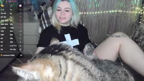 Snapshot of cryptobjgirlv2 chatting on November 2025 05:22:01 PM Lilith online show from November 2025 05:22:01 PM