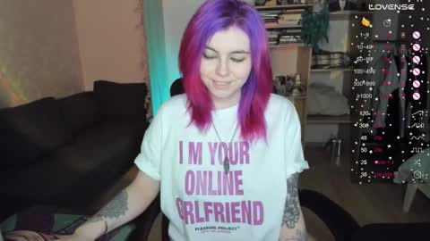 Snapshot of cryptobjgirlv2 chatting on December 2025 01:07:01 PM Lilith online show from December 2025 01:07:01 PM