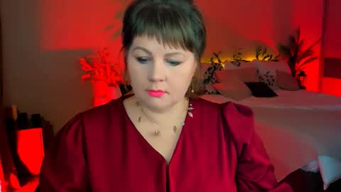 Anna online show from November 2025 07:02:02 PM