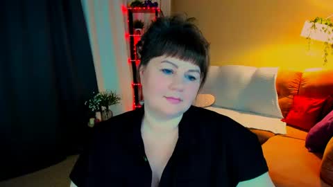 Snapshot of crystaalstaar chatting on April 2026 04:43:02 PM Anna online show from April 2026 04:43:02 PM
