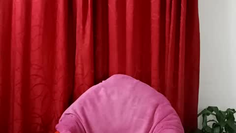 Snapshot of crystal_669 chatting on January 2025 07:27:02 AM carol online show from January 2025 07:27:02 AM