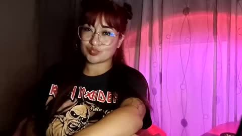 Snapshot of crystal_669 chatting on February 2025 04:21:01 AM carol online show from February 2025 04:21:01 AM