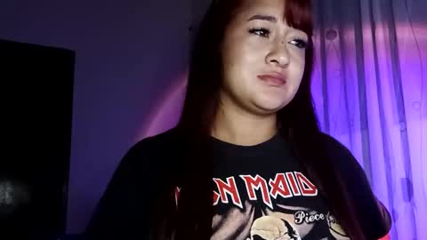 Snapshot of crystal_669 chatting on February 2025 03:45:01 AM carol online show from February 2025 03:45:01 AM