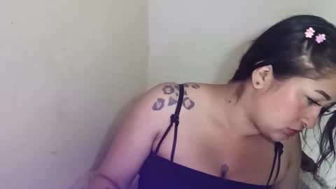 Snapshot of crystal_669 chatting on November 2025 03:28:02 AM carol online show from November 2025 03:28:02 AM