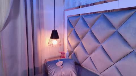 crystal_gilton online show from May 2026 07:10:02 PM