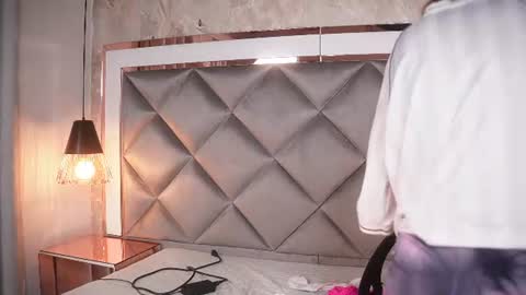 crystal_gilton online show from July 2026 07:04:01 PM