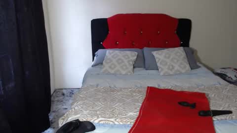   Crystal  Milf online show from January 2026 06:24:01 PM