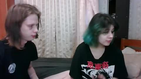 Crystal and Marcl online show from March 2025 01:03:01 PM