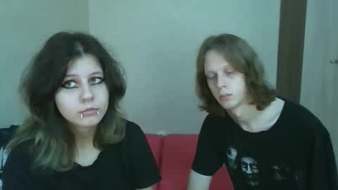 Crystal and Marcl online show from November 2025 10:21:01 PM