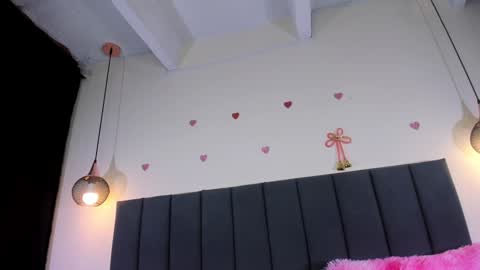 Snapshot of crystalbaby00 chatting on January 2025 06:47:02 AM Hi I am Luz 3 online show from January 2025 06:47:02 AM