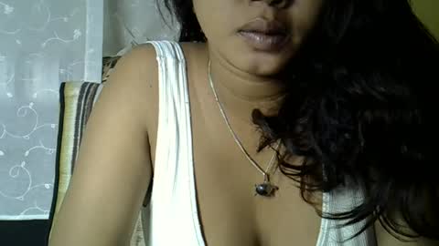 crystalbellax online show from May 2026 05:57:02 AM