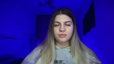 crystalblush01 online show from April 2026 04:08:01 PM