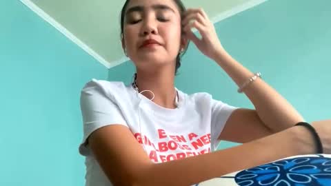 Snapshot of crystalbriceno chatting on February 2026 06:25:02 AM Mary online show from February 2026 06:25:02 AM