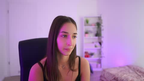 Snapshot of crystalbrunette18 chatting on April 2026 05:57:01 PM Crystalbrunette18 online show from April 2026 05:57:01 PM