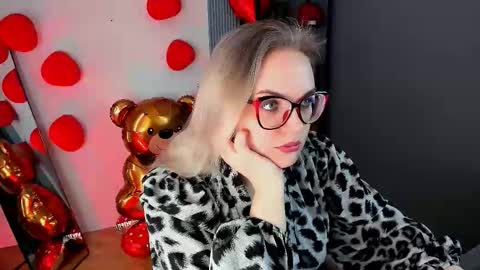 Crystal online show from February 2026 05:26:01 AM