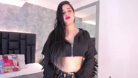 Crystal online show from September 2025 03:39:01 PM