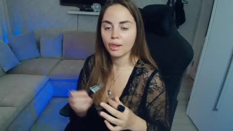 Snapshot of crystalemily chatting on June 2026 07:03:02 PM crystalemily online show from June 2026 07:03:02 PM
