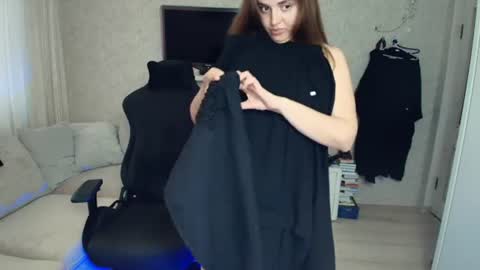 Snapshot of crystalemily chatting on June 2026 07:13:02 PM crystalemily online show from June 2026 07:13:02 PM