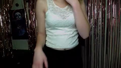 Stella online show from November 2025 07:29:01 AM