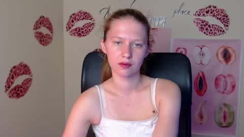 Stella online show from May 2026 06:49:01 PM