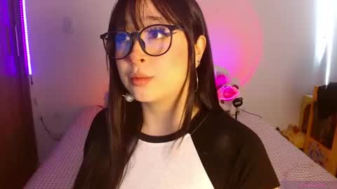 Snapshot of crystalitesq chatting on June 2026 01:42:01 PM Olivia online show from June 2026 01:42:01 PM
