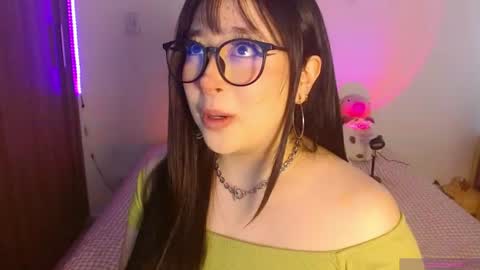 Snapshot of crystalitesq chatting on July 2026 01:37:02 PM Olivia online show from July 2026 01:37:02 PM