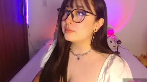 Snapshot of crystalitesq chatting on July 2026 01:36:02 AM Olivia online show from July 2026 01:36:02 AM