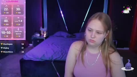 Snapshot of crystallpaws_ chatting on September 2025 01:52:01 AM crystallpaws_ online show from September 2025 01:52:01 AM