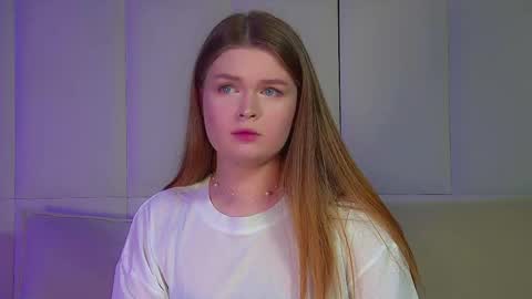 Crystal online show from September 2025 06:30:01 PM