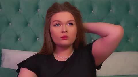 Crystal online show from February 2026 06:09:01 AM