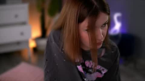 CrystalMo0n online show from March 2026 12:27:01 PM