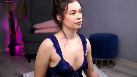 CrystalSilk online show from February 2026 05:01:02 AM