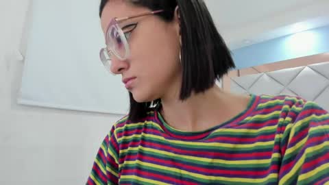 Crystal online show from May 2026 08:37:02 PM