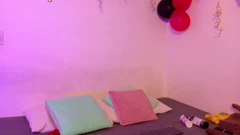 Soy Crystal online show from February 2026 12:05:02 PM