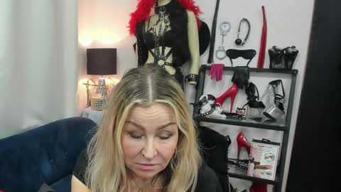 CrystalHotty online show from March 2026 07:14:02 AM