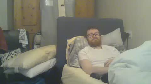 Snapshot of cs014g8493 chatting on December 2025 12:27:01 AM chris online show from December 2025 12:27:01 AM