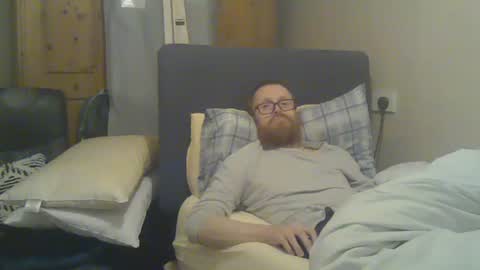 Snapshot of cs014g8493 chatting on January 2026 12:24:01 AM chris online show from January 2026 12:24:01 AM