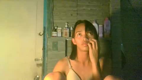 Snapshot of csiscar9 chatting on November 2025 04:34:02 PM Lauren online show from November 2025 04:34:02 PM