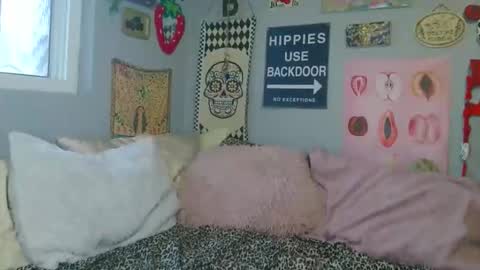 Snapshot of cu2sly chatting on November 2025 07:24:02 PM online show from November 2025 07:24:02 PM