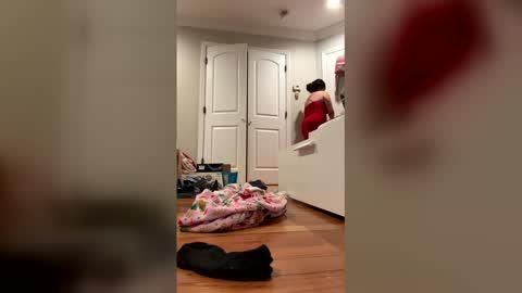 Snapshot of cubanwetdreamdoll chatting on February 2026 10:52:02 PM Thick Cuban Laz online show from February 2026 10:52:02 PM