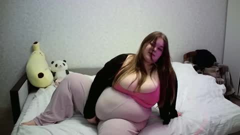 Snapshot of cuddleemily chatting on January 2026 07:06:02 PM CuddleEmily online show from January 2026 07:06:02 PM