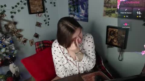 Snapshot of cuddlieschris chatting on January 2026 01:42:02 AM Chris online show from January 2026 01:42:02 AM