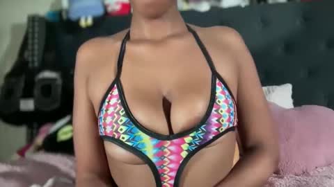 cum2charmxx online show from January 2026 01:53:01 AM