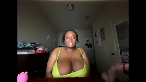 Snapshot of cum4maxsgirl chatting on March 2026 08:22:02 AM cutiecamgirl 3 online show from March 2026 08:22:02 AM