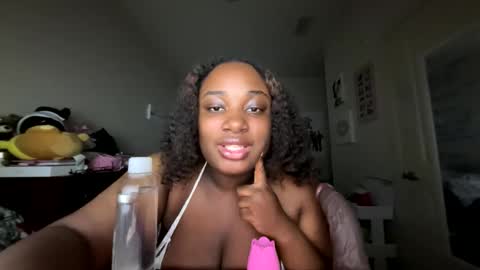 Snapshot of cum4maxsgirl chatting on May 2026 01:33:01 AM cutiecamgirl 3 online show from May 2026 01:33:01 AM